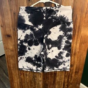Black and white Tie dye Vitality (formerly Balance) biker shorts